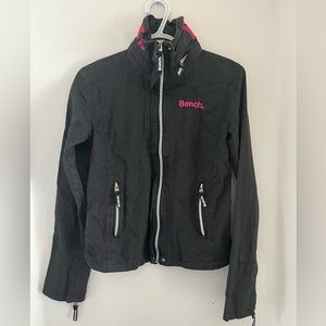 Bench Slim w/ Removable Hood - 9/10 Condition